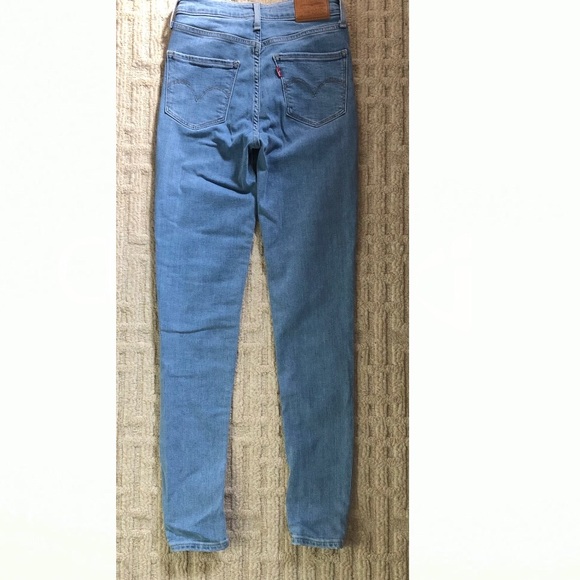 Levi’s 721 High Rise Skinny Jeans - Picture 3 of 8